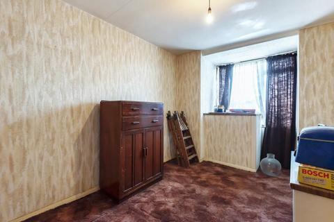 90 Ambergate Street, London, SE17 3SA