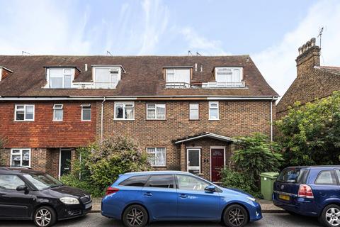 90 Ambergate Street, London, SE17 3SA