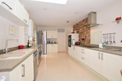 31 Berkeley Road, Birchington, CT7 9JR