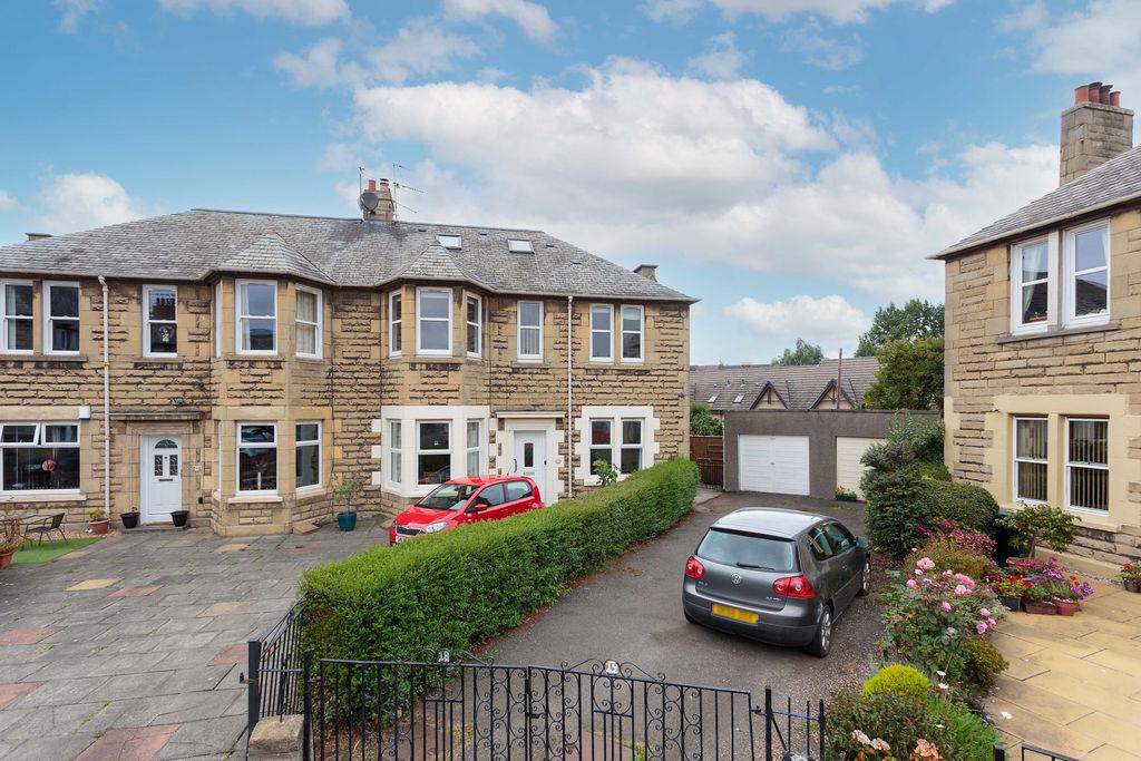 Dudley Bank, Trinity, Edinburgh, EH6 3 bed duplex £325,000