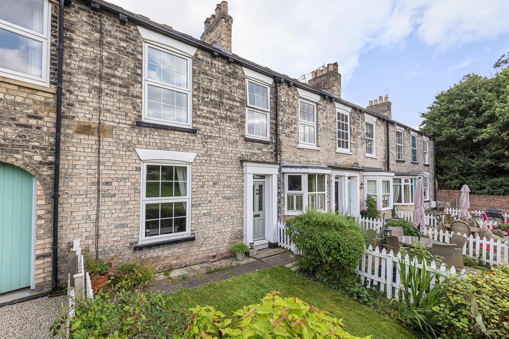 Willow Grove, Beverley, East... 3 bed terraced house £370,000