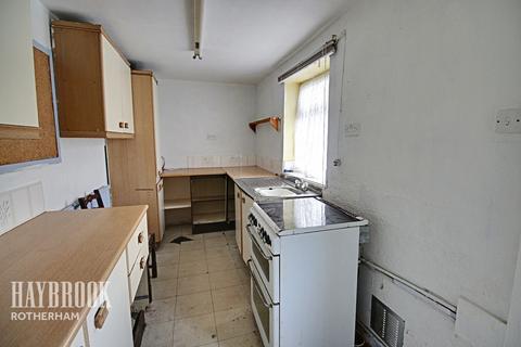7 Cambridge Place, Rotherham, S65 2RD