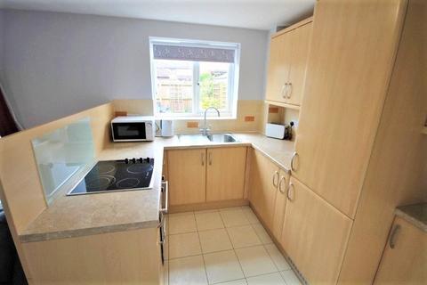 1 bedroom end of terrace house to rent, Briarwood Close, Feltham, Middlesex, TW13