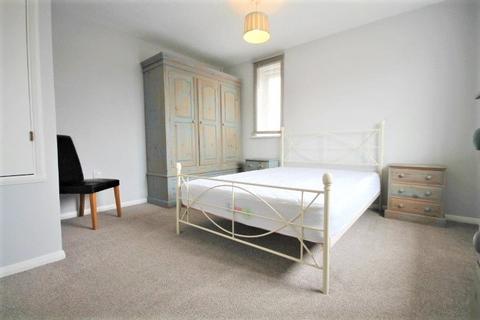 1 bedroom end of terrace house to rent, Briarwood Close, Feltham, Middlesex, TW13