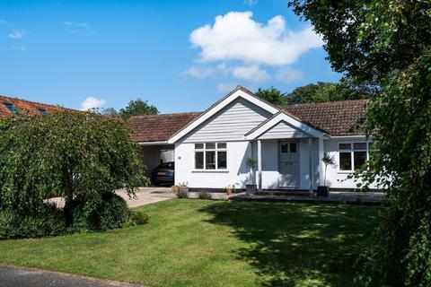 3 bedroom detached bungalow to rent, The Spinney, Itchenor, PO20
