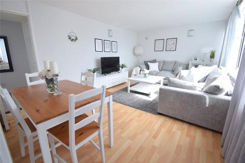 39 Christian Square, Windsor, SL4 1TD