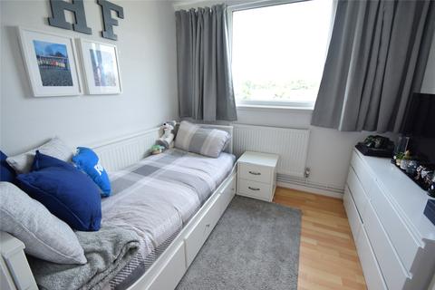 39 Christian Square, Windsor, SL4 1TD