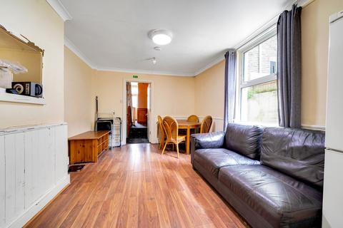 25 Cardozo Road, London, N7 9RJ