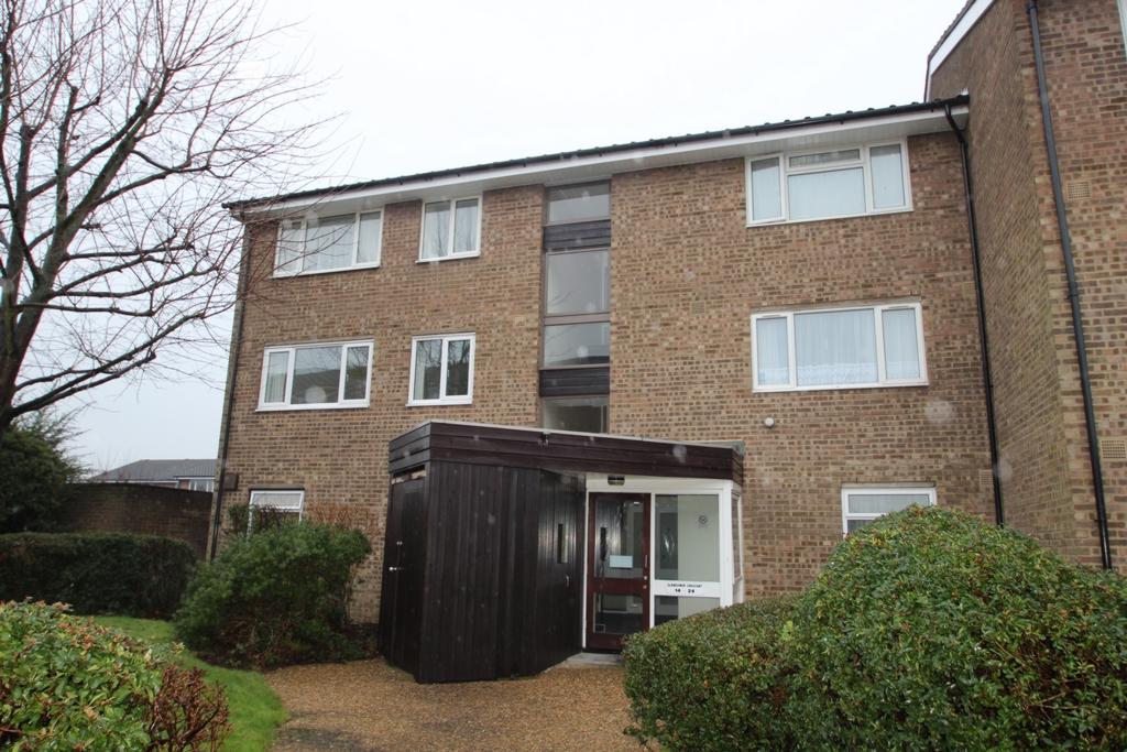 Glendower Crescent, Orpington, BR6 2 bed flat £1,100 pcm (£254 pw)