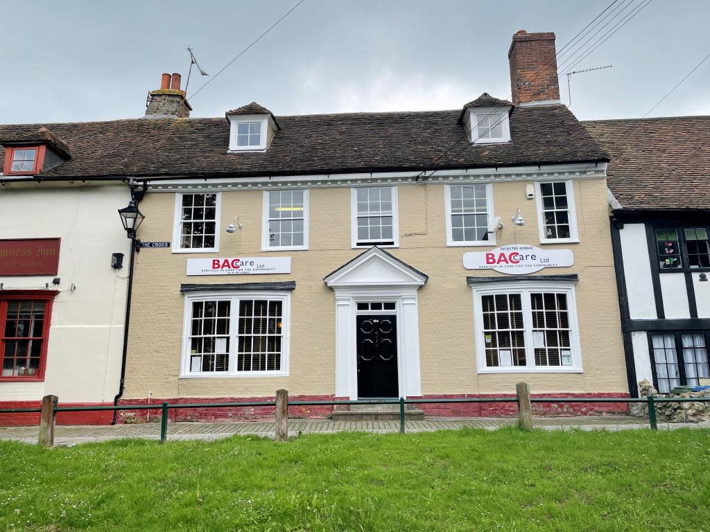 104 High Street, Milton Regis... 5 bed terraced house £220,000