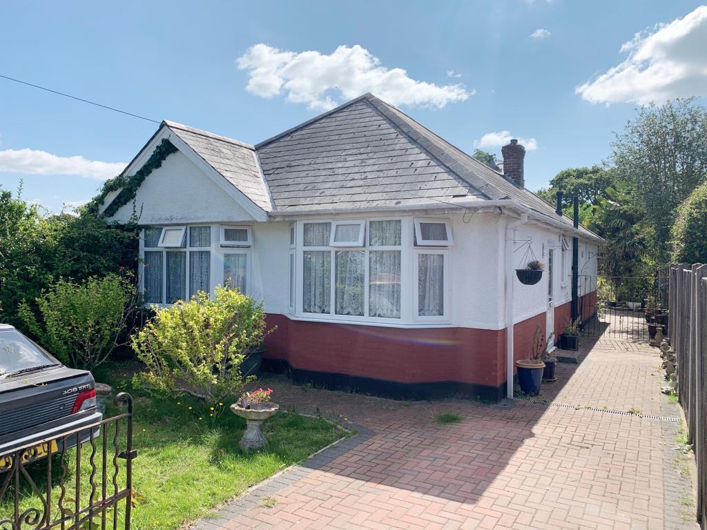 9 Woodlands Crescent, Hamworthy, Poole, Dorset 3 bed detached bungalow