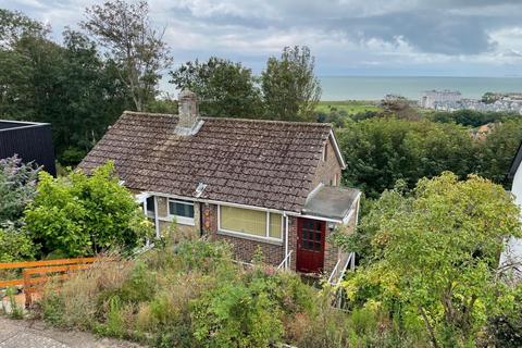 Tirrenia Cliff Road, Hythe, CT21 5XH