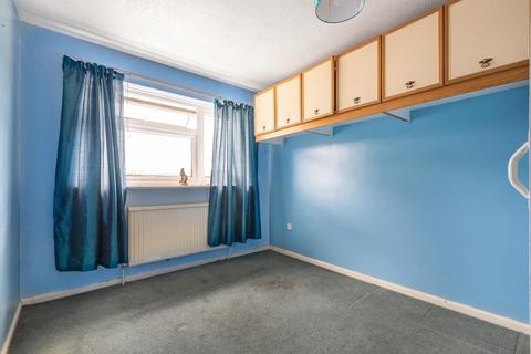 3 Humphries Close, Carterton, OX18 3HS