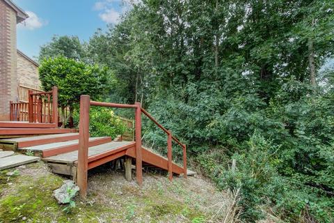 16 Ashmores Close, Redditch, B97 5LP