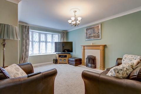 112 Atcham Close, Redditch, B98 0NZ