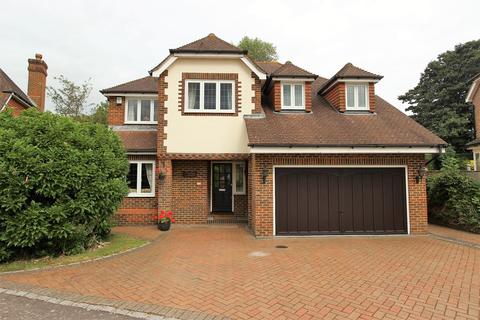 22 Beechfield, Banstead, SM7 3RG