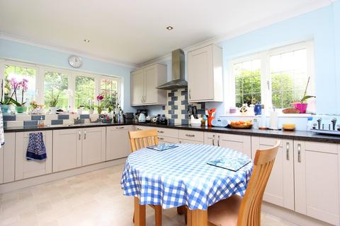 22 Beechfield, Banstead, SM7 3RG