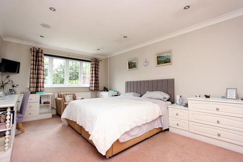 22 Beechfield, Banstead, SM7 3RG