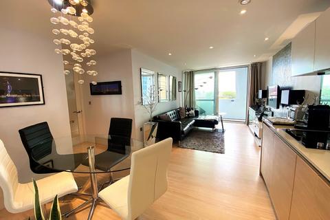 2 bedroom apartment to rent, The Number One Building, Gunwharf Quays, Portsmouth