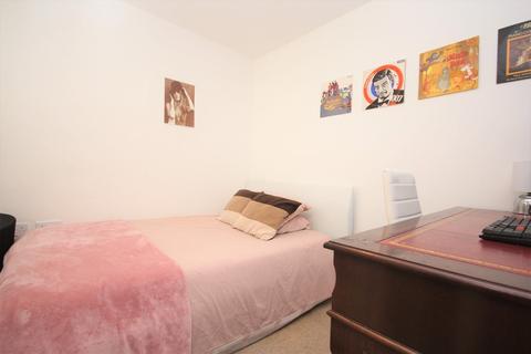Flat 2, 14 Firecracker Drive, Locks Heath, Southampton, SO31 6BU