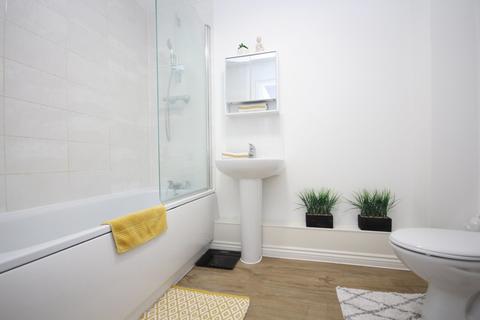 Flat 2, 14 Firecracker Drive, Locks Heath, Southampton, SO31 6BU