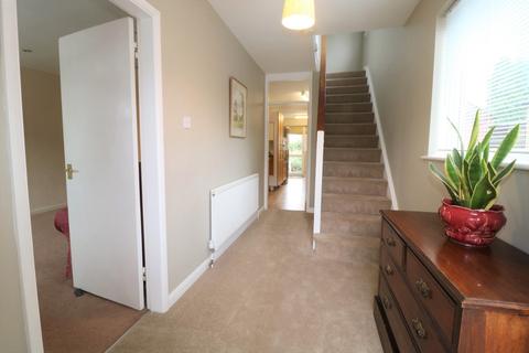 38 Elmdene Road, Kenilworth, CV8 2BX