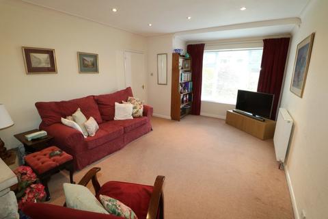 38 Elmdene Road, Kenilworth, CV8 2BX