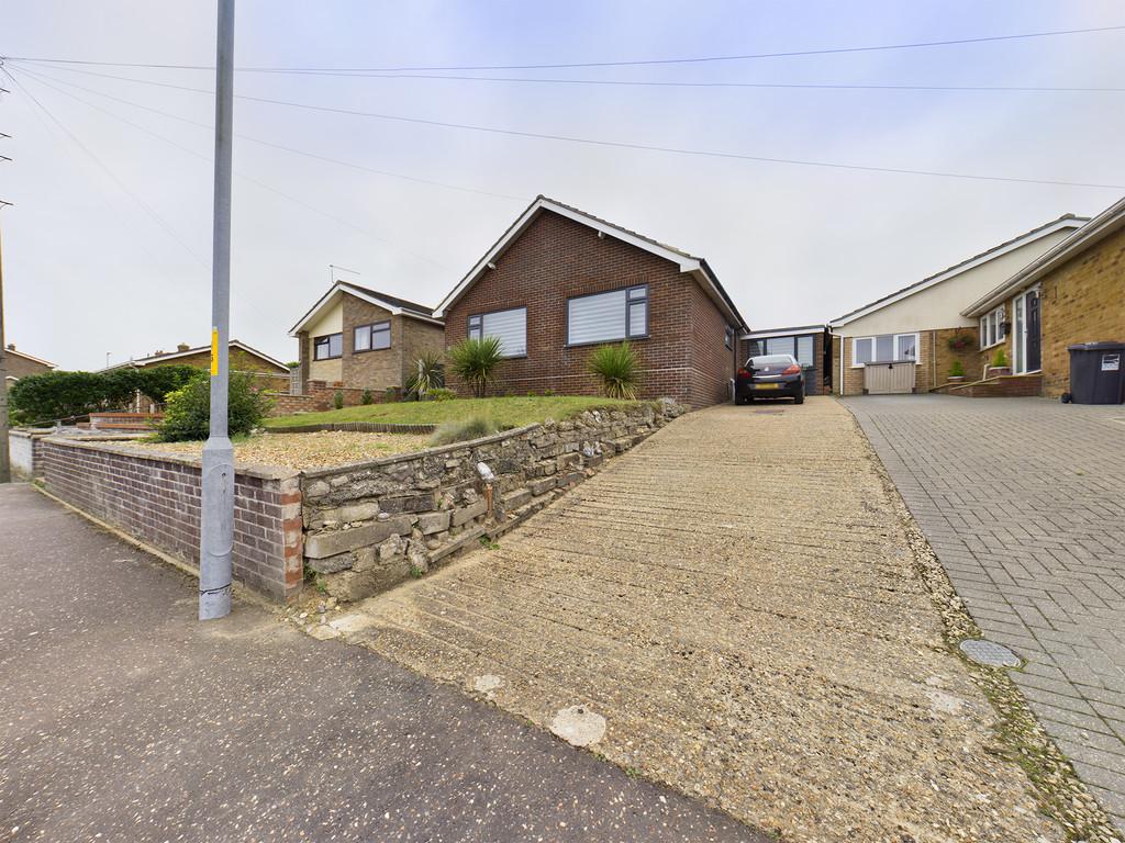 Clifton Park, Cromer 3 bed detached bungalow £360,000