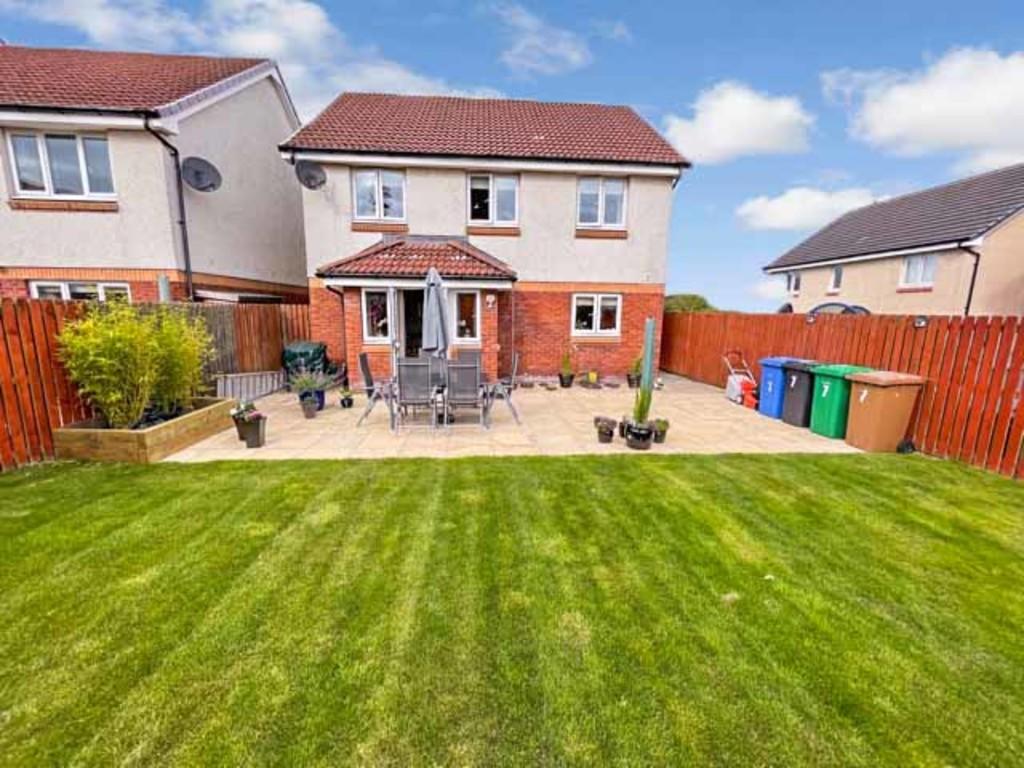 Cowan Road, Kelty 4 bed detached house £240,000