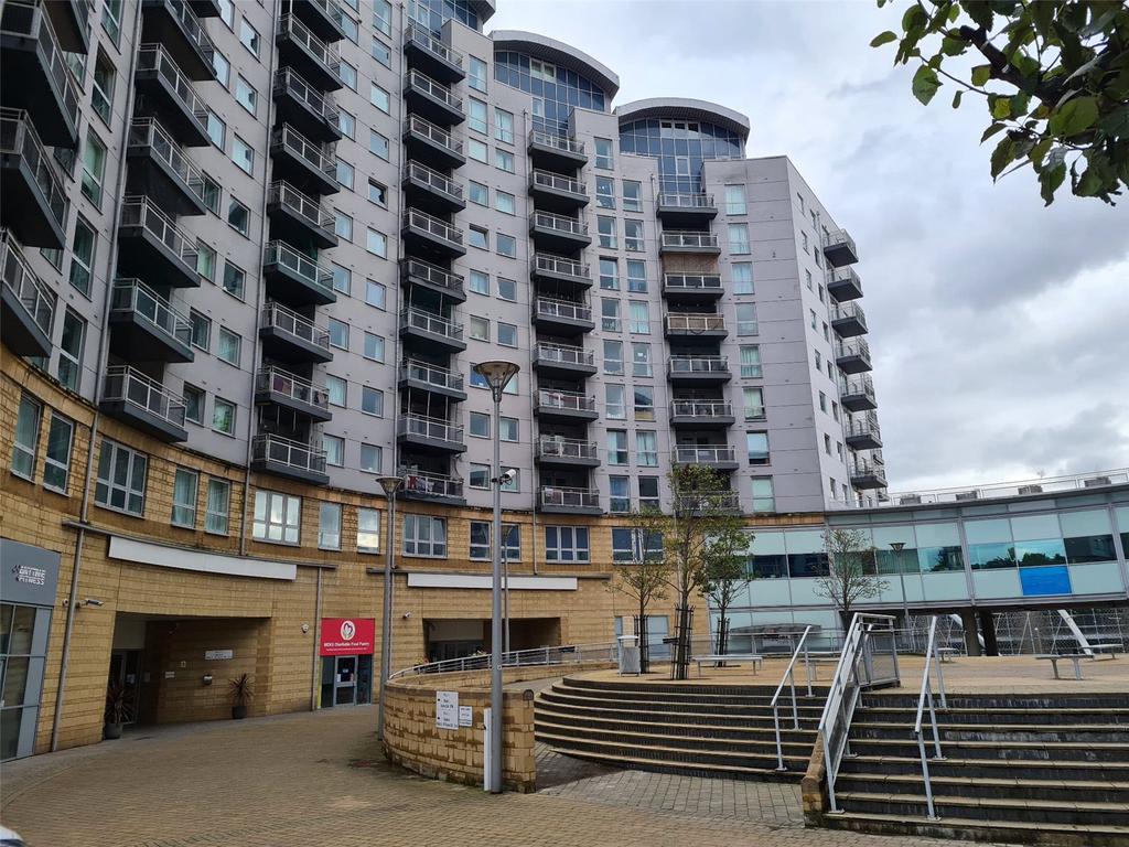 Crown Heights, Alencon Link, Basingstoke, Hampshire, RG21 3 bed