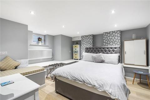 1 Ashburn Place, Ilkley, LS29 9NW