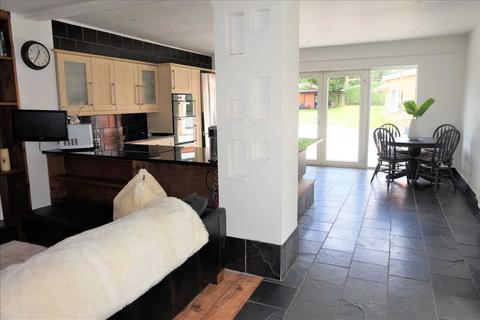 128 Carmarthen Road, Cross Hands, Llanelli, SA14 6TH