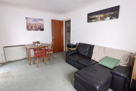 139 Douglas Road, Tonbridge, TN9 2UE
