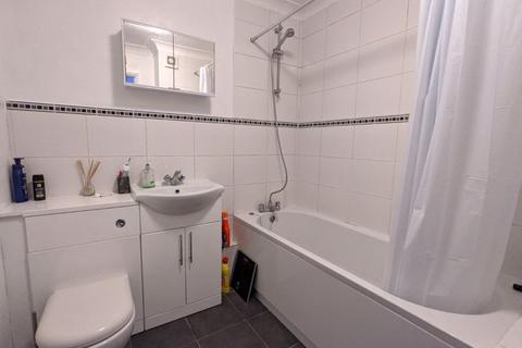 139 Douglas Road, Tonbridge, TN9 2UE
