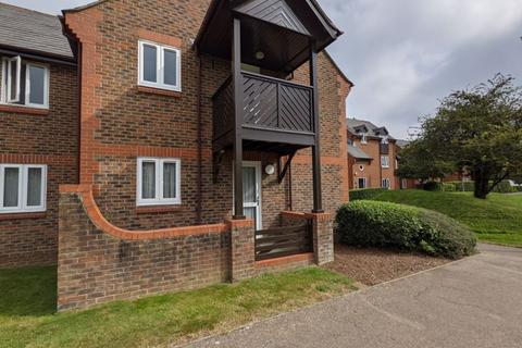139 Douglas Road, Tonbridge, TN9 2UE