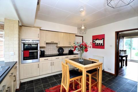 31 Knights Hill, Walsall, WS9 0TG