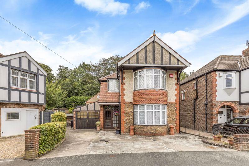 Firgrove Crescent, Hilsea 4 bed detached house £550,000