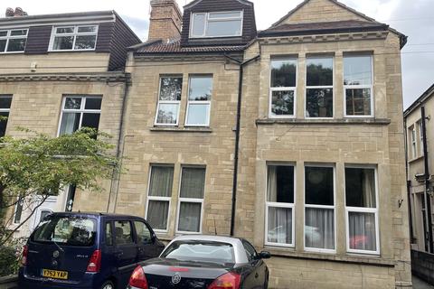1 bedroom in a house share to rent - Effingham road , St Andrews, Bristol BS6