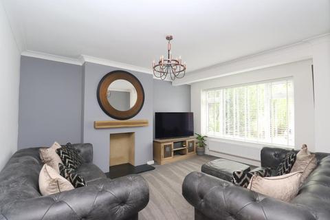 62 Ampthill Road, Shefford, SG17 5BB