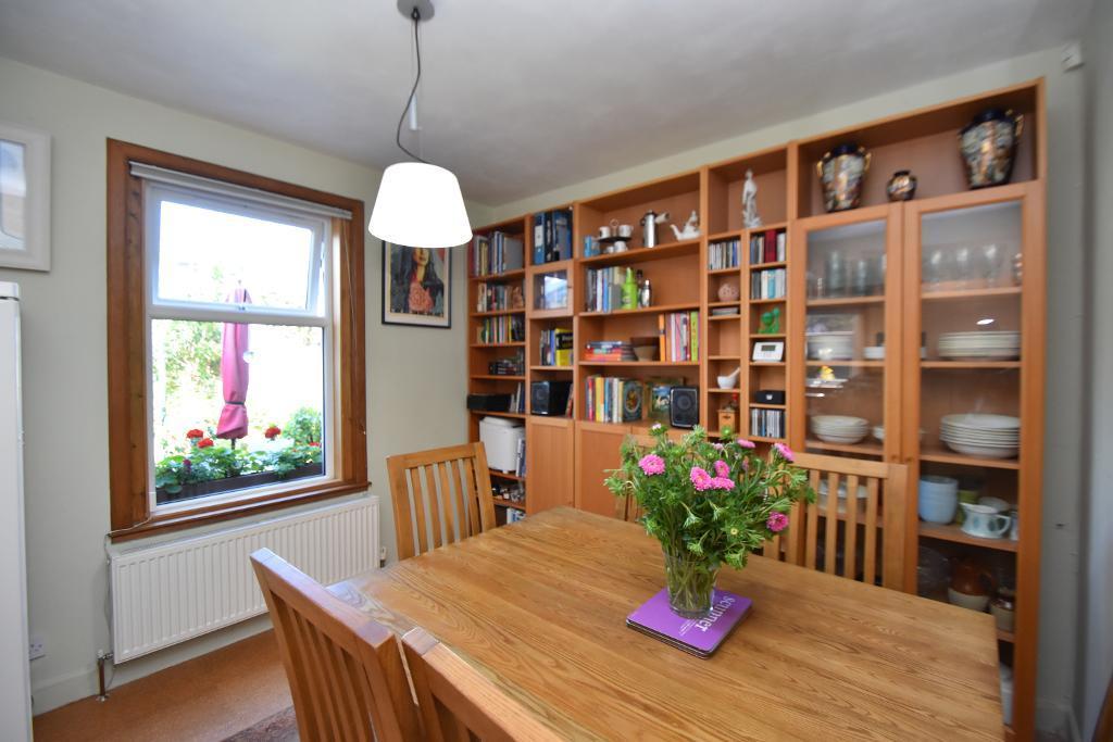 Douglas Drive, Old Drumchapel, Glasgow, G15 6SW 3 bed semidetached