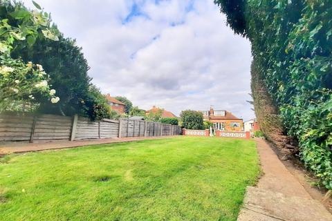 8 Parkfield Crescent, Feltham, TW13 7LA