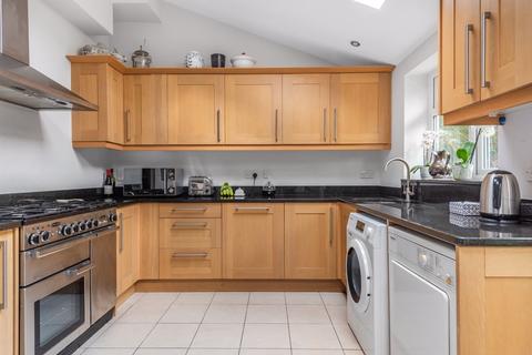 209 Stanley Park Road, Carshalton, SM5 3JW