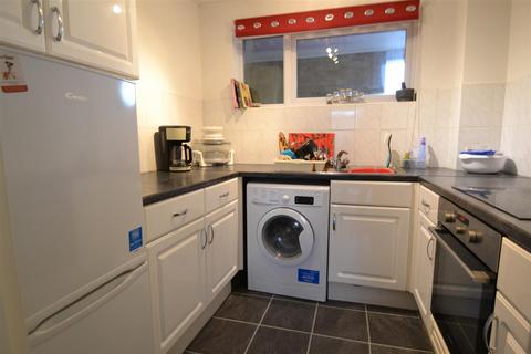 1 bedroom flat to rent, Woodgrange Court, Rawdon Drive, Hoddesdon,Hertfordshire