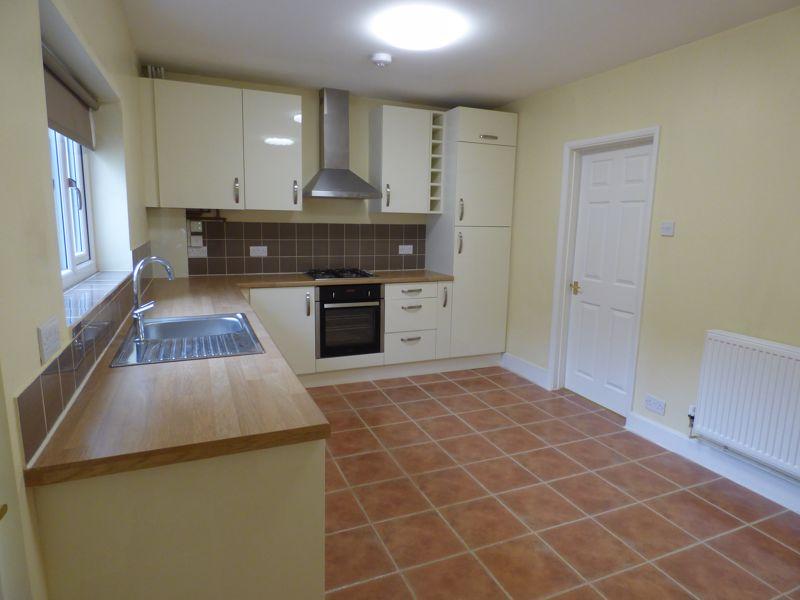 Flitwick Road, Maulden 3 bed terraced house £1,200 pcm (£277 pw)