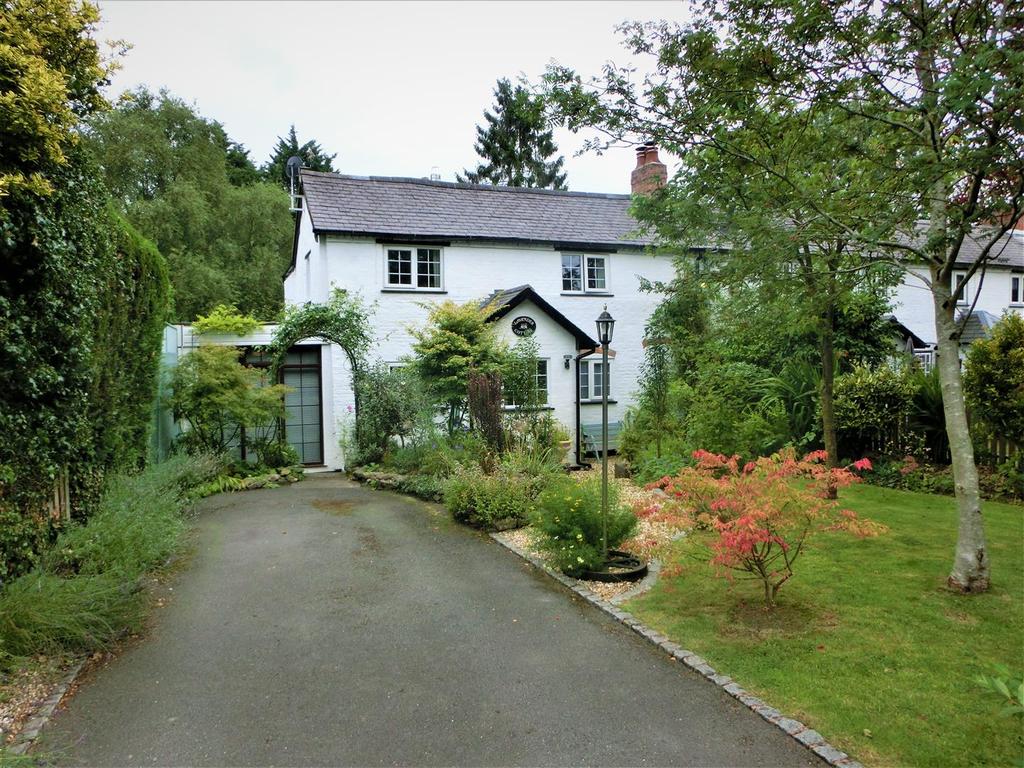 Lavender Cottage front 2.JPG