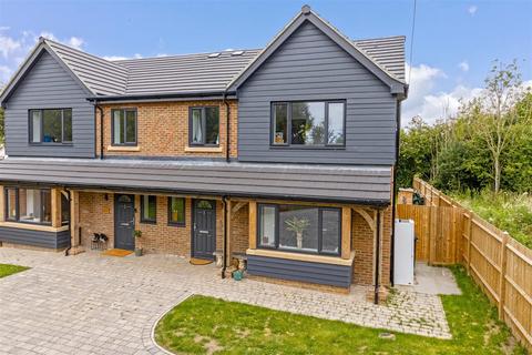 68b Arundel Road, Angmering, Littlehampton, BN16 4LL