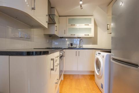 2 bedroom apartment to rent, County House, Monkgate, York, YO31 7NS