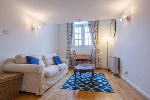 2 bedroom apartment to rent, County House, Monkgate, York, YO31 7NS