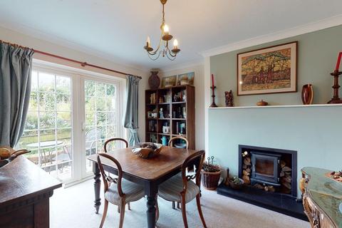 15 Grove Road, Wickhambreaux, Canterbury, CT3 1SA