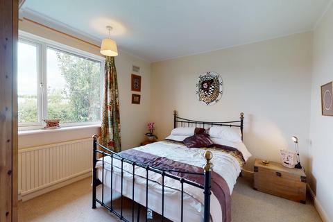 15 Grove Road, Wickhambreaux, Canterbury, CT3 1SA